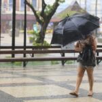 cidades-cearenses-seguem-sob-aviso-de-chuvas-intensas-nesta-quinta-feira-(29);-veja-lista