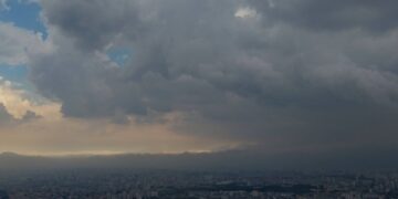 chuva-em-sp-gera-alagamento,-deixa-pessoas-ilhadas-e-interrompe-circulacao-de-trens