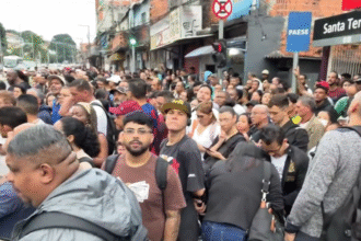 sp:-trecho-da-linha-8-diamante-e-interditado-apos-problema-tecnico-em-trem