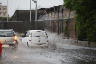 temporal-atinge-o-rj-e-coloca-cidades-em-alerta-extremo