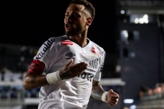 neymar-faz-2-no-vasco-e-tira-santos-da-lanterna