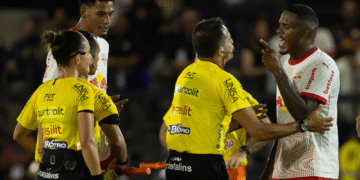 jogador-do-bragantino-e-suspenso-por-12-partidas-por-fala-machista