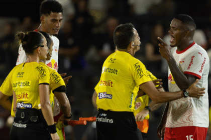jogador-do-bragantino-e-suspenso-por-12-partidas-por-fala-machista