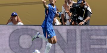 joao-pedro,-atacante-brasileiro,-lidera-artilharia-da-premier-league