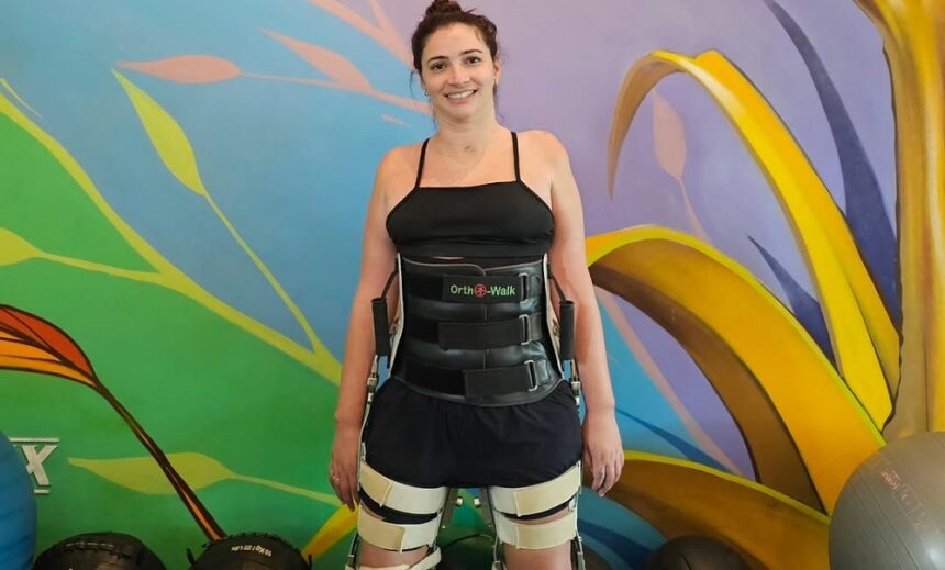 ex-ginasta-lais-souza-aparece-de-pe-em-foto-e-viraliza-nas-redes