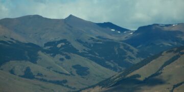 o-refugio-de-silencio-nas-montanhas-e-vielas-do-interior-brasileiro