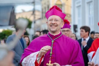 dom-luis-pepeu,-ofmcap,-e-empossado-o-primeiro-bispo-da-recem-criada-diocese-de-baturite