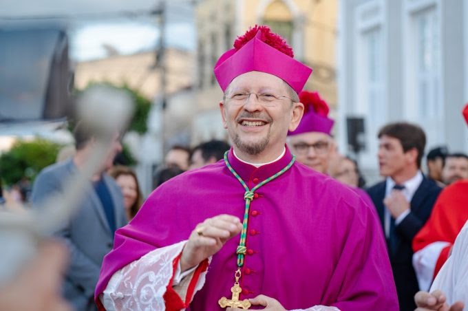 dom-luis-pepeu,-ofmcap,-e-empossado-o-primeiro-bispo-da-recem-criada-diocese-de-baturite